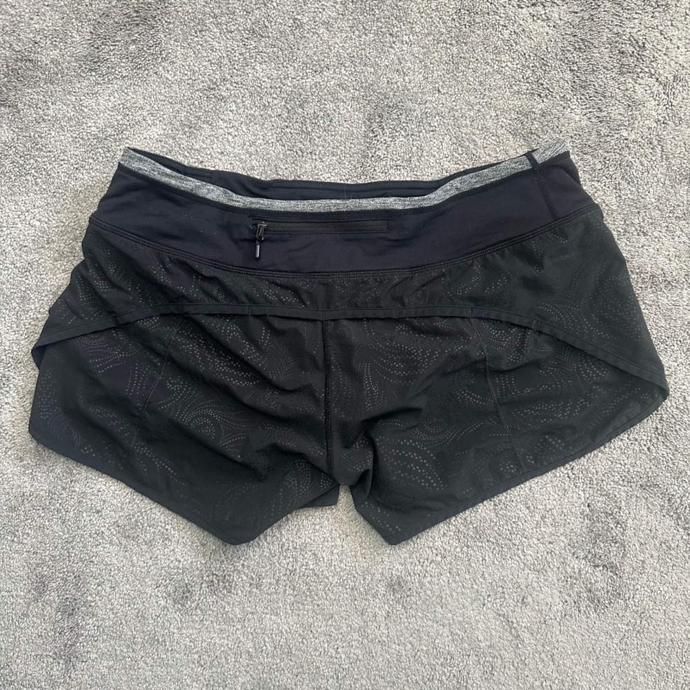 Lululemon Speed Up Shorts Womens 8 Black Laser Cut Dot Running Low Rise 2.5"